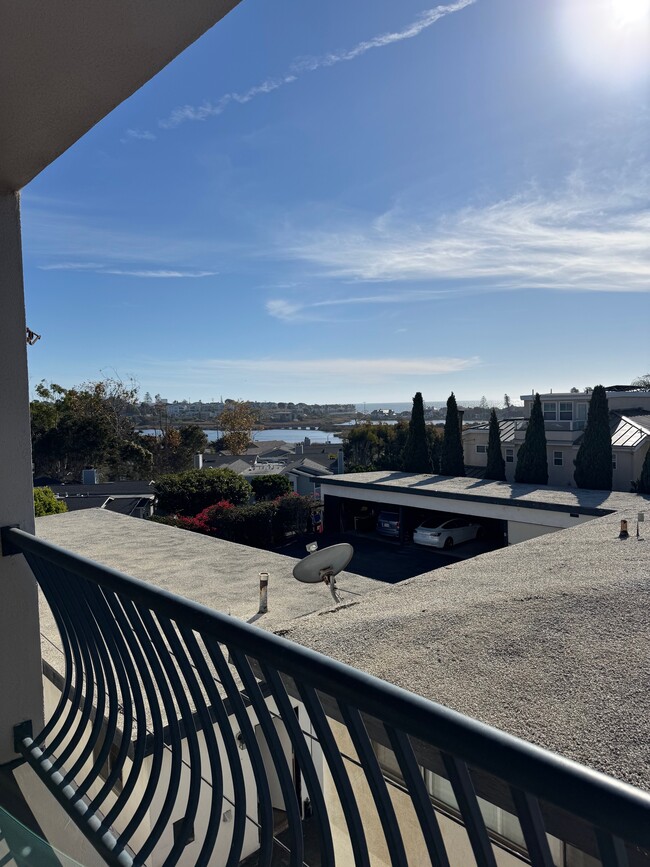 Enjoy ocean breezes and the view from your private balcony! - 699 Eaton St