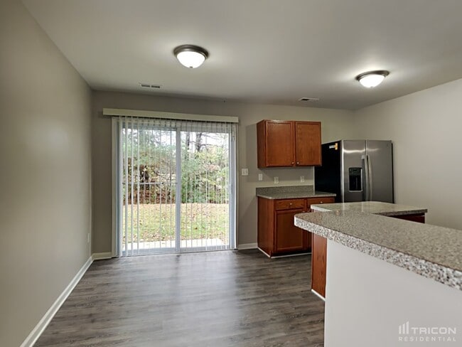 Building Photo - 4406 Cochran Farm Ln