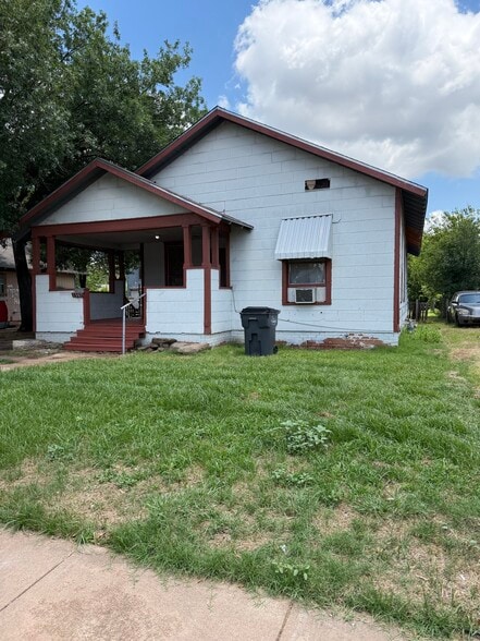 Building Photo - 1307 Giddings St