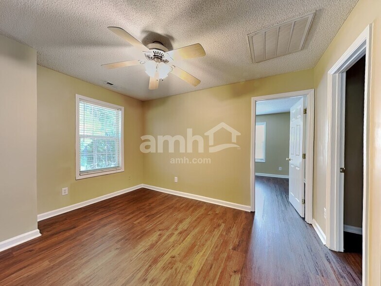Building Photo - 4325 Standing Rock Way