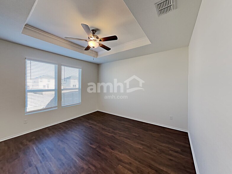 Building Photo - 150 Texas Thistle