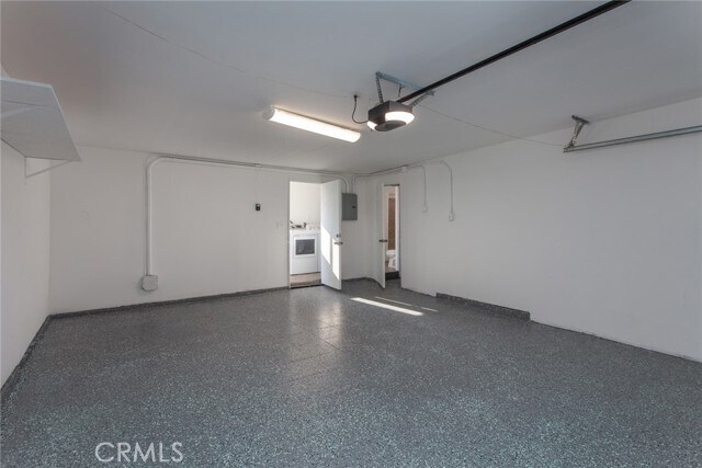 Building Photo - 9502 Laurel Canyon Blvd