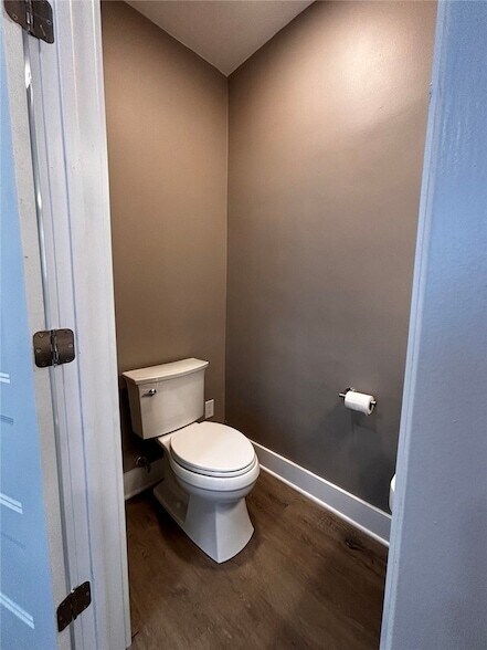 Building Photo - 531 N Euclid Ave