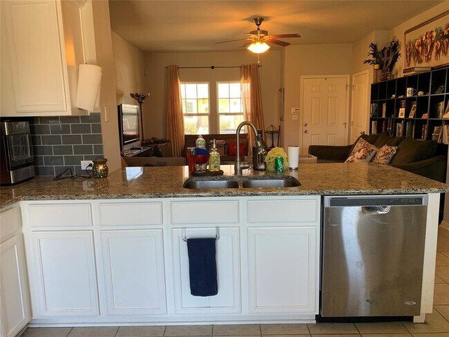 Building Photo - 155 Gambel Oak Way