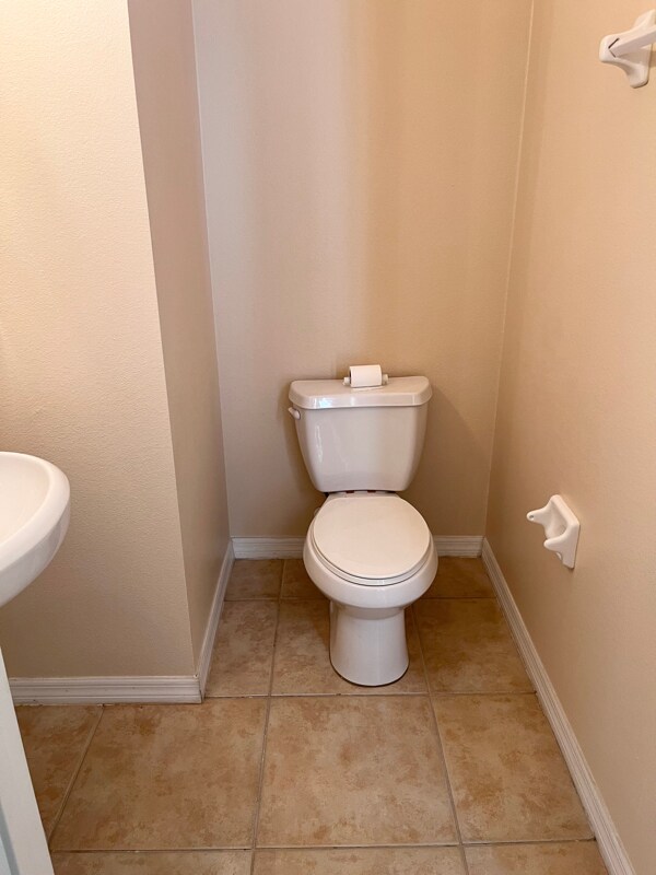 Building Photo - 546 Pinebranch Cir