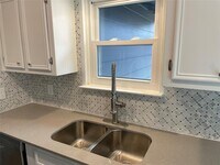 Building Photo - 4619 Jinx Ave