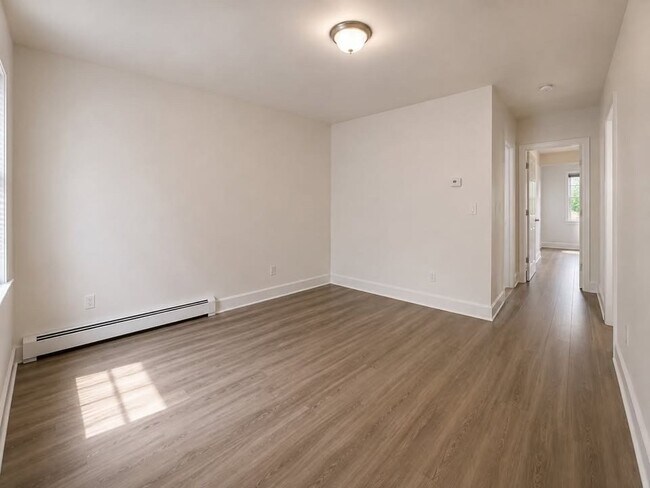 Building Photo - 128 Shawmut St