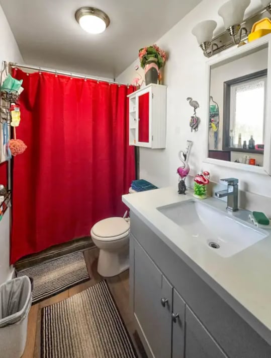 Building Photo - 990 Janes Rd