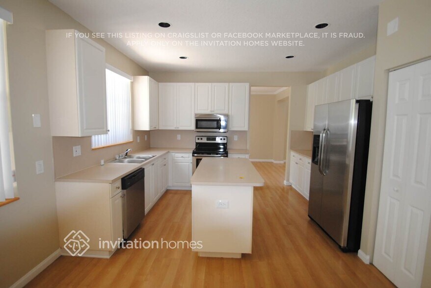 Building Photo - 3915 Hawks Ct