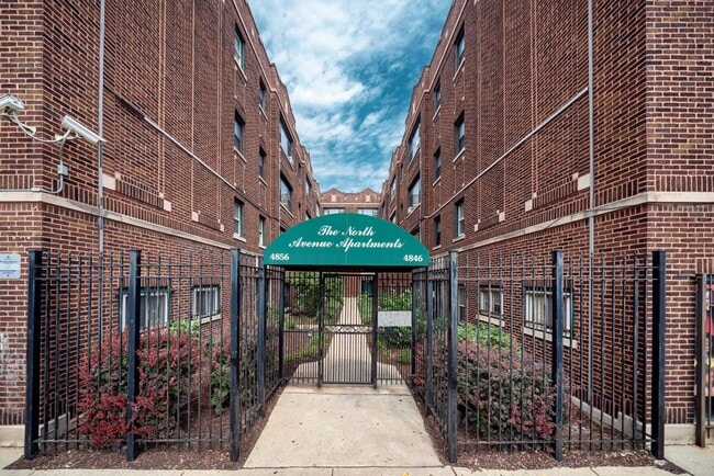Primary Photo - 4850 W North Ave