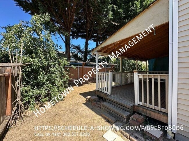 Building Photo - 4820 41st Ln SE