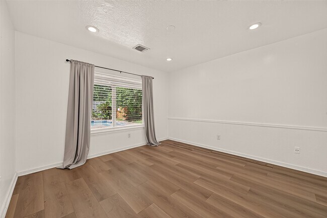 Building Photo - 12619 Chriswood Dr