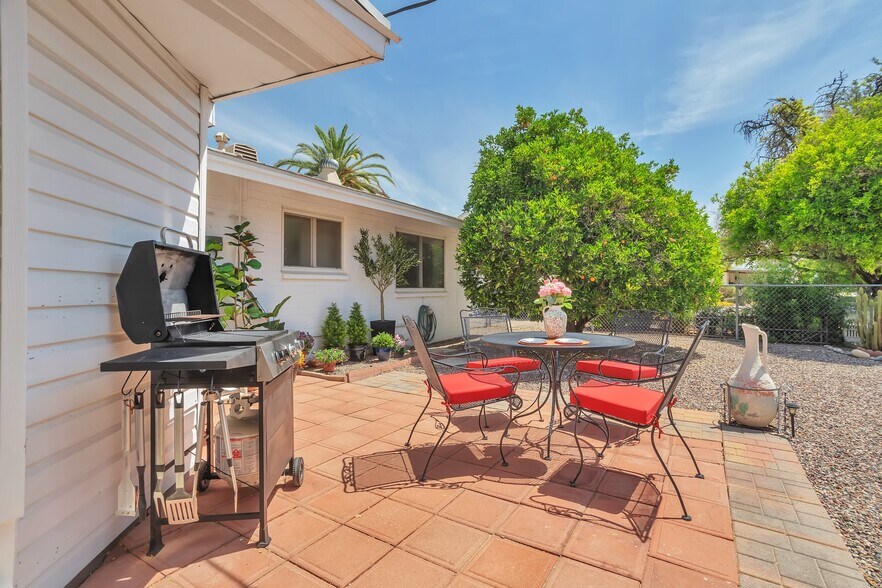 Building Photo - 10113 W Pebble Beach Dr