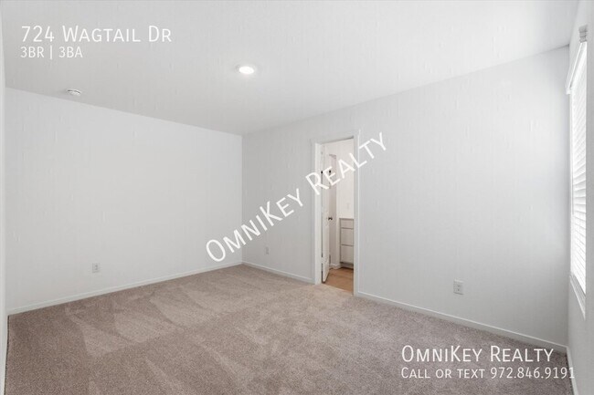 Building Photo - 724 Wagtail Dr