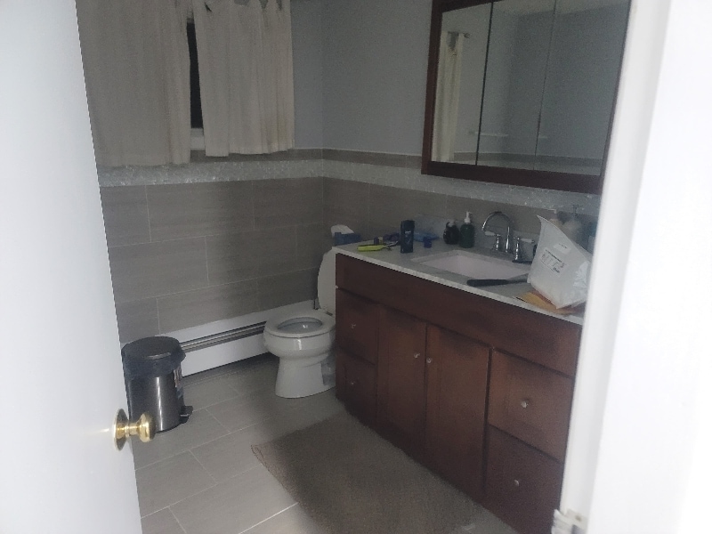 Building Photo - 113 Newton Ave N