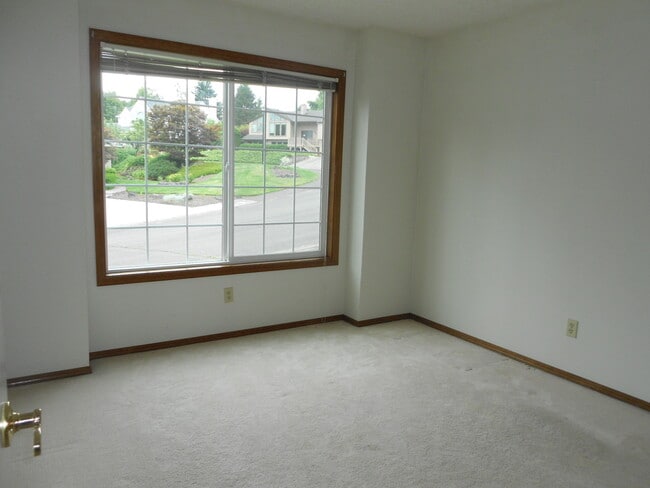 Building Photo - * Room to Roam at Hidden Springs in West L...