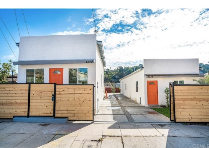 Front of property, rental unit on the Left - 4540 Huntington Dr N