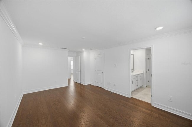 Building Photo - 4510 S Manhattan Ave