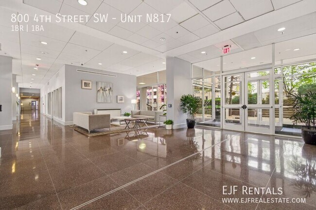 Building Photo - 800 4th St SW