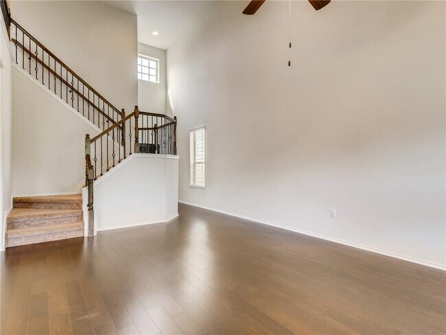 Building Photo - 9801 Tolima Dr