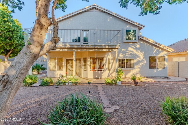 Building Photo - 1110 N Aspen Dr