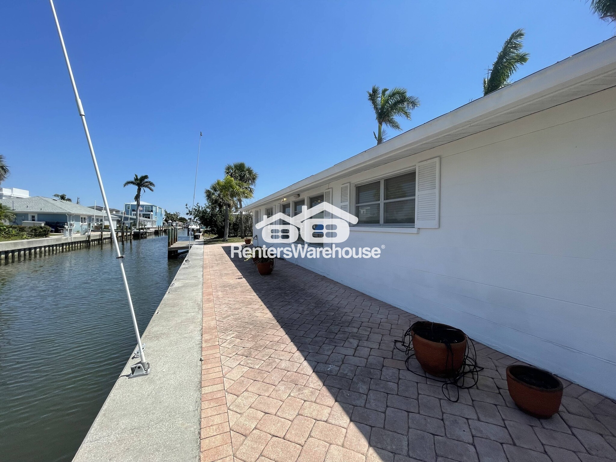 Building Photo - 561 Tarawitt Dr