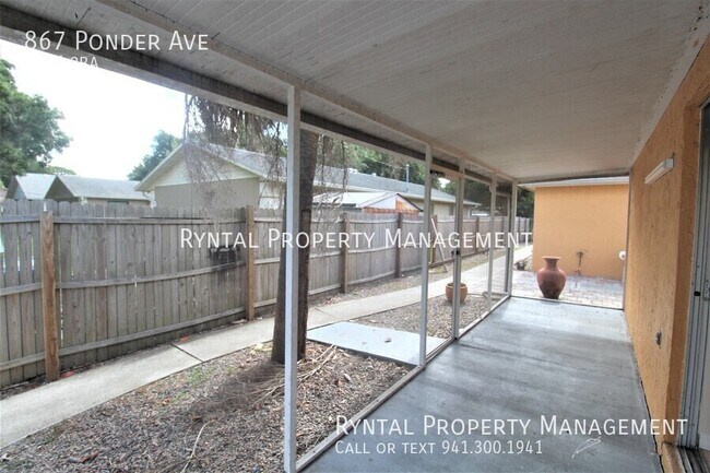 Building Photo - 867 Ponder Ave