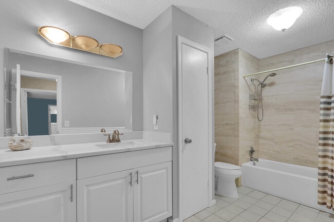 Building Photo - 1420 Ocean Way