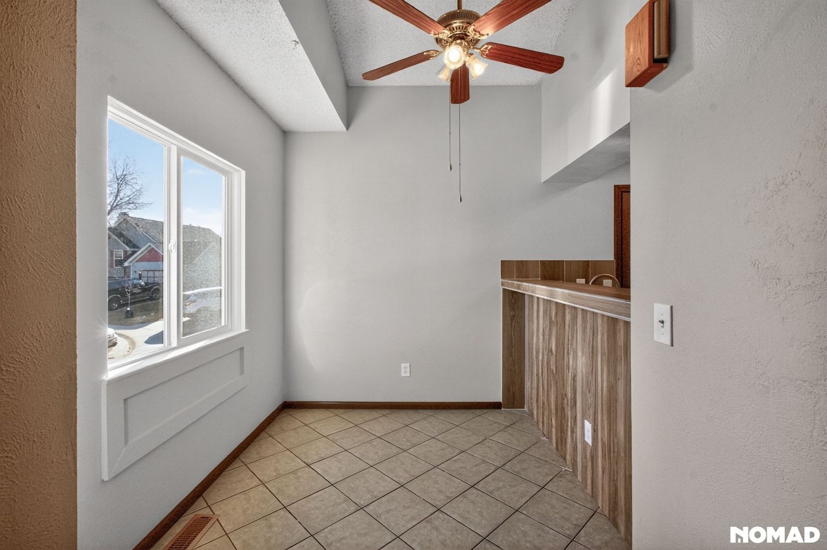 Building Photo - 17465 E Plateau Dr