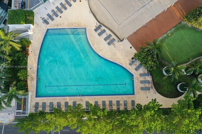 Building Photo - 888 Biscayne Blvd