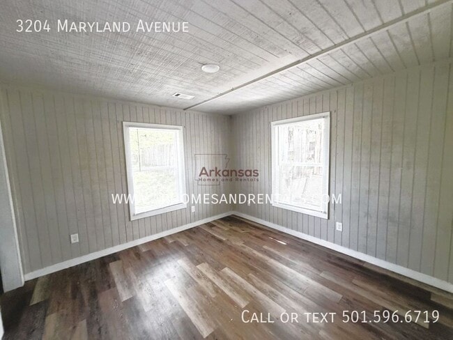 Building Photo - 3204 Maryland Ave