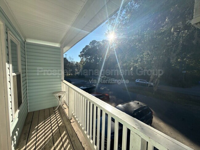 Building Photo - 258 Fleming Rd