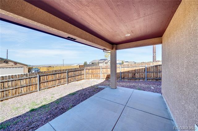 Building Photo - 25 Arrowsmith Dr