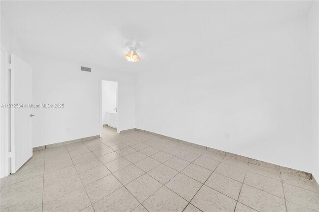 Building Photo - 3181 SW 13th St