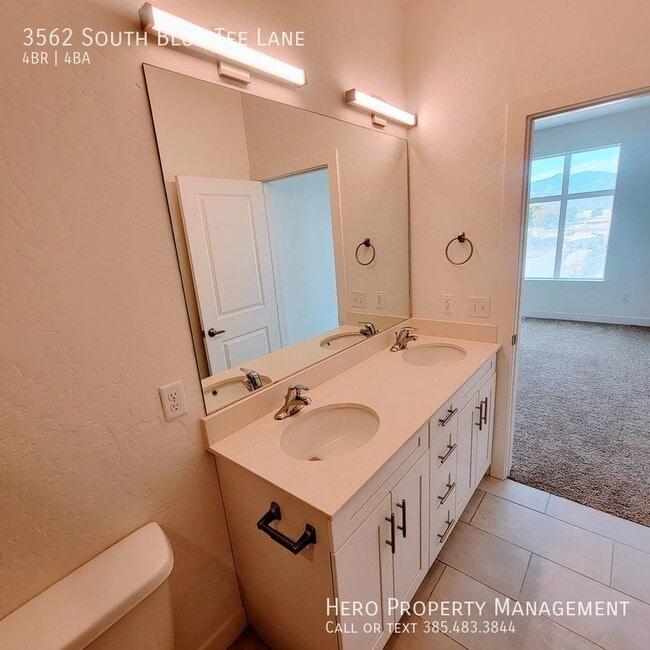 Building Photo - 3562 Blue Tee Ln