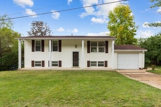 Building Photo - 1035 Woodland Trails Dr