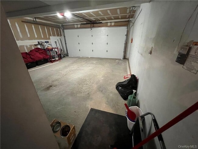 Building Photo - 3603 Whispering Hills Dr