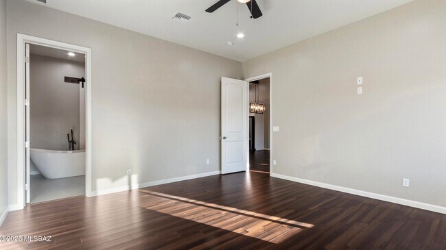 Building Photo - 1251 Avenida Gandara