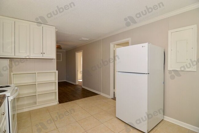 Building Photo - 2 Bedroom House For Lease in South Augusta