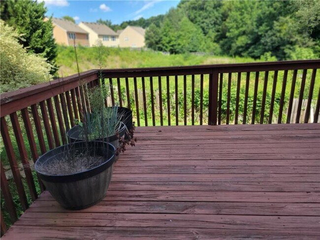 Building Photo - 2143 Worrall Hill Dr