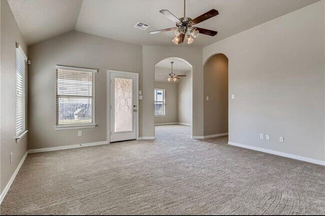 Building Photo - 108 Wallin Farms Dr