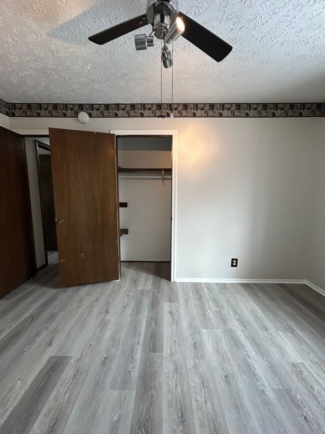 Building Photo - Spacious 3-Bedroom, 1-Bath Home with Garage & Basement in La Vista