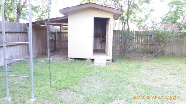 Building Photo - 9402 Towerstone Dr