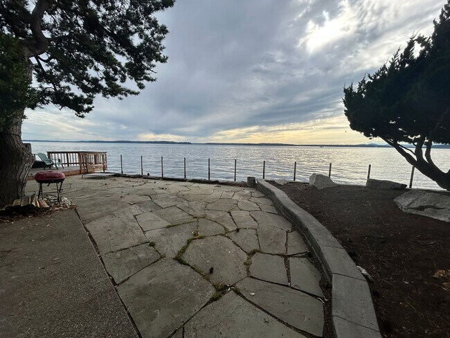 Building Photo - 2 Bedrooms on the Beach ***Under Renovatio...