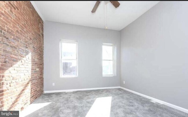 Building Photo - 1638 Cole St