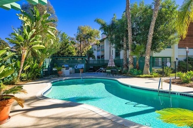 Building Photo - 5525 Shasta Ln