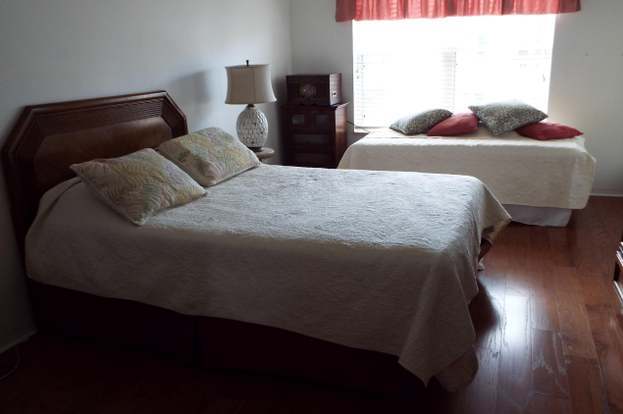 Building Photo - 10015 Perfect Dr