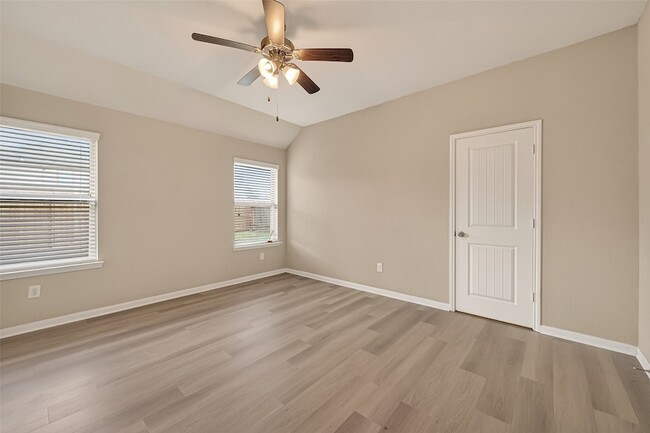 Building Photo - 12623 City Village Ln