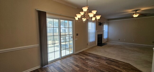 Building Photo - 1593 Langley Dr