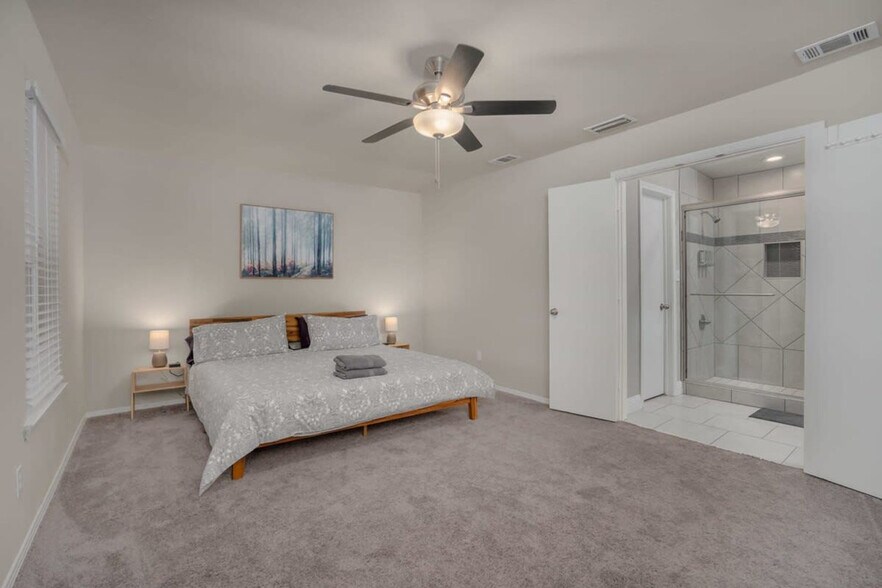 Building Photo - 11210 Cotillion Dr